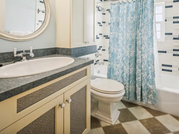Holmes Beach One Bedroom Vacation Cottage With Private Pool